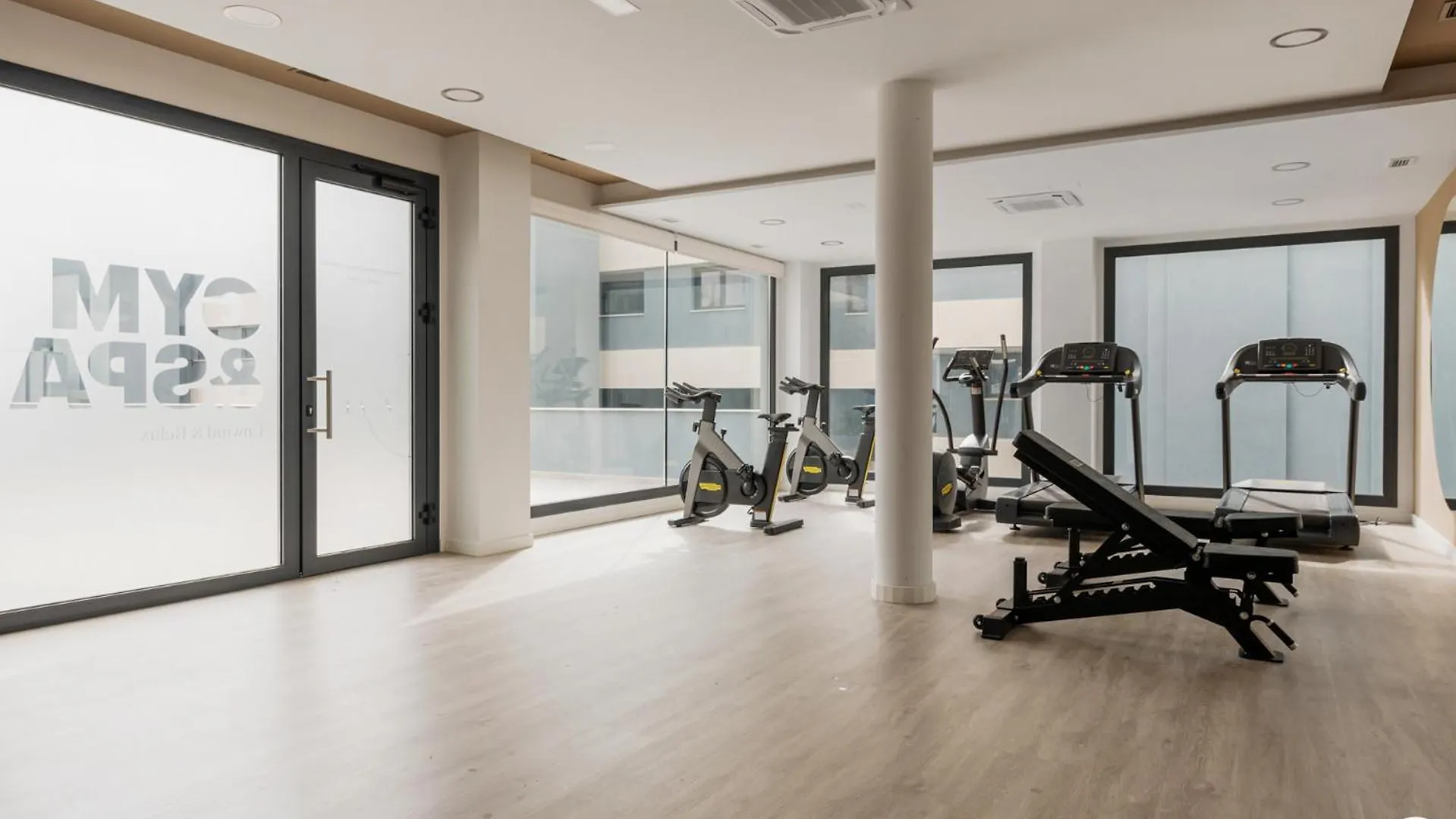 Vivi Homes - Eros Luxury, Pool, Sauna, Gym & Terrace Estepona Apartamento